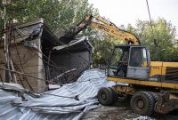 اجرای حکم تخریب سازه های غیر مجاز و پل مستقر بر رودخانه در منطقه تیسیه خمام