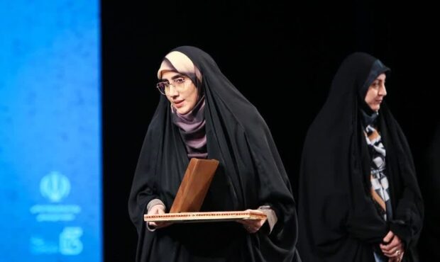 درخشش بانوی‌ ویراستار گیلانی در پانزدهمین دوره جایزه ادبی جلال آل‌احمد