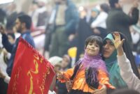 گزارش تصویری | اجتماع بزرگ رونمایی و اجرای سرود سلام فرمانده ۲ در لنگرود با حضور استاندار گیلان