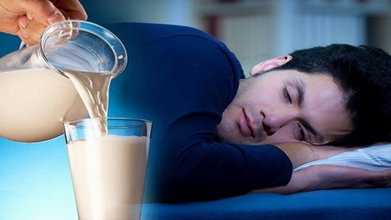 آیا فقط نوشیدن شیر قبل از خواب خوب است؟